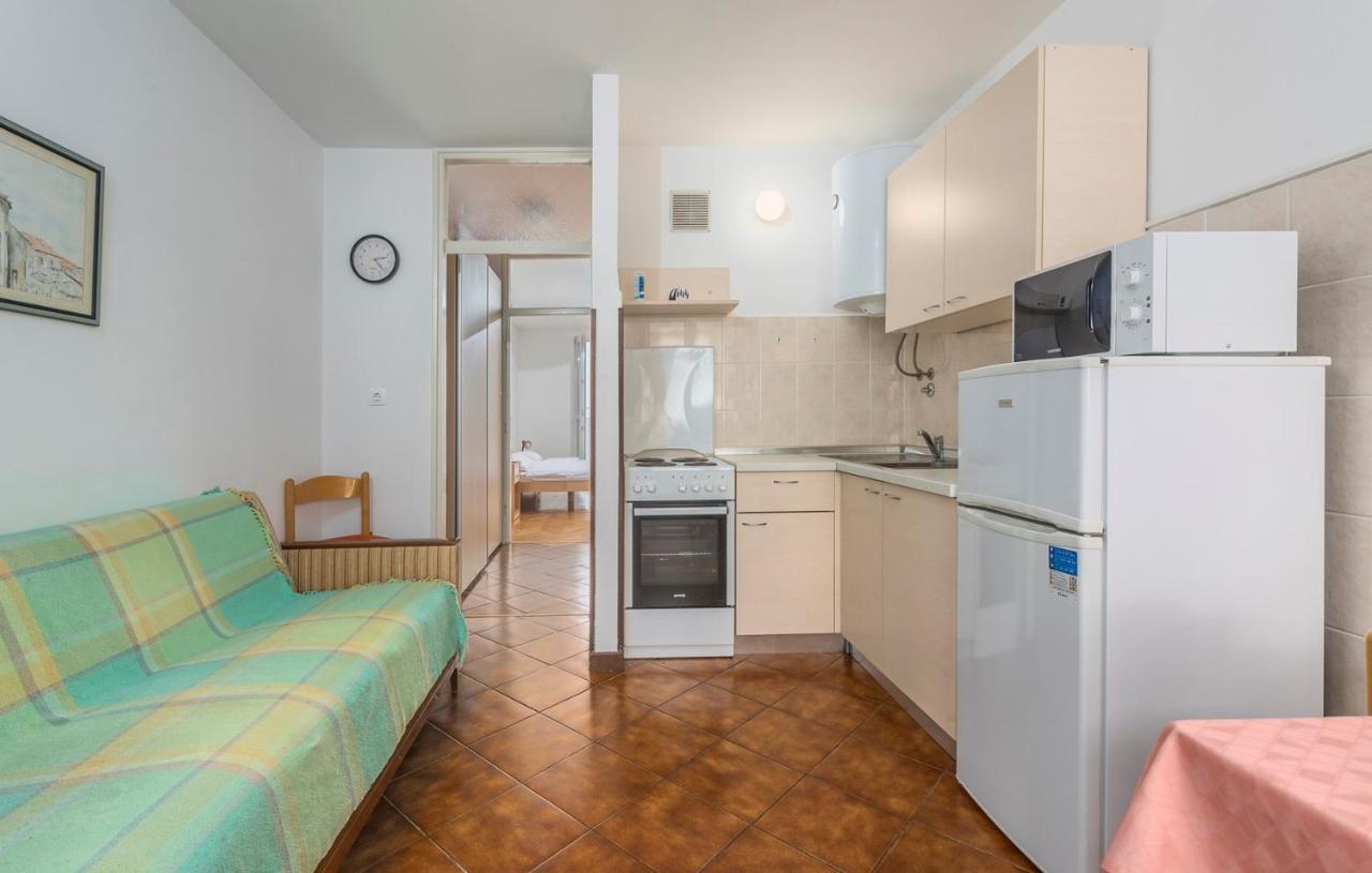 Peskera Apartments Tomicic Porec Bagian luar foto