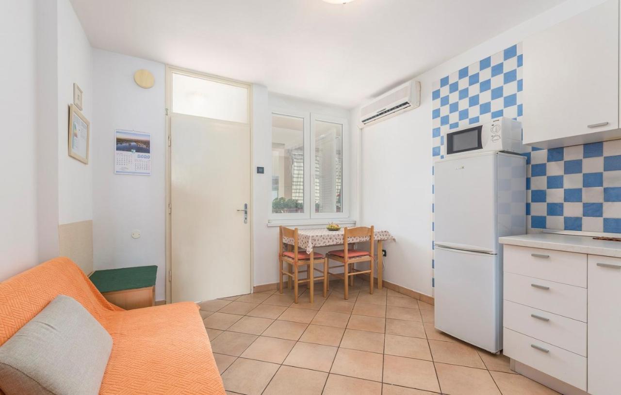Peskera Apartments Tomicic Porec Bagian luar foto