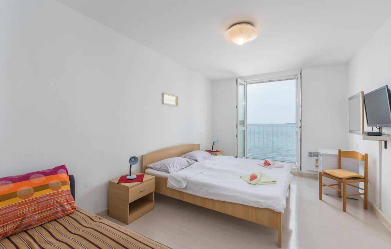 Peskera Apartments Tomicic Porec Bagian luar foto
