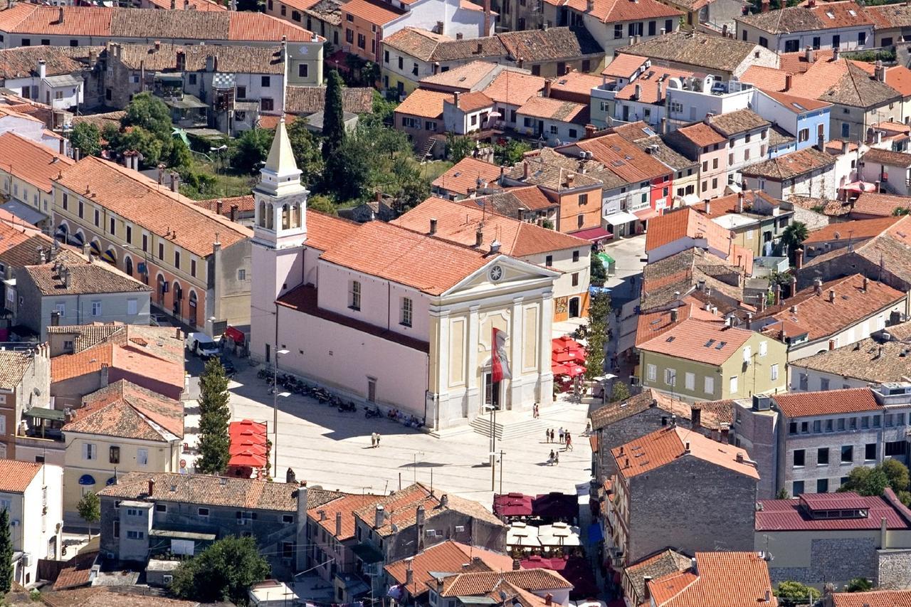 Peskera Apartments Tomicic Porec Bagian luar foto